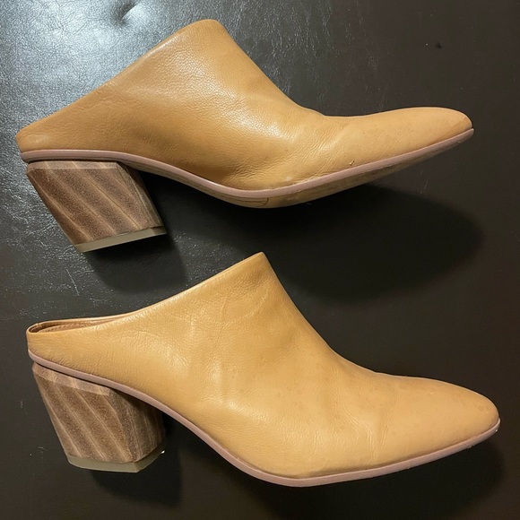 Leather mules - Picture 3 of 6
